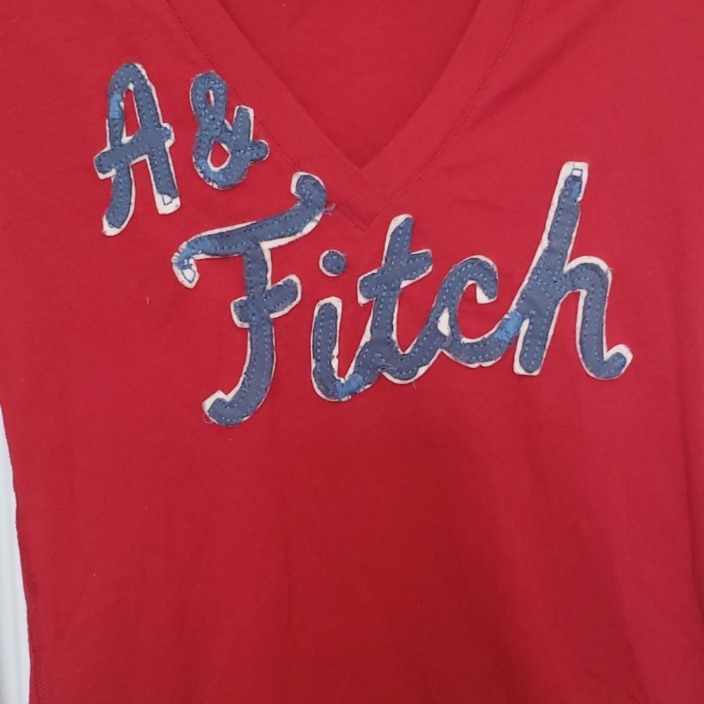 Red tee - Picture 3 of 3